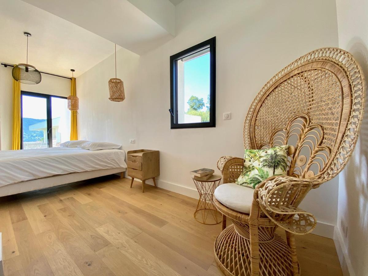 Villas De Standing Avec Magnifique Vue Mer Et Piscines Privees, Sagone 萨戈内 外观 照片