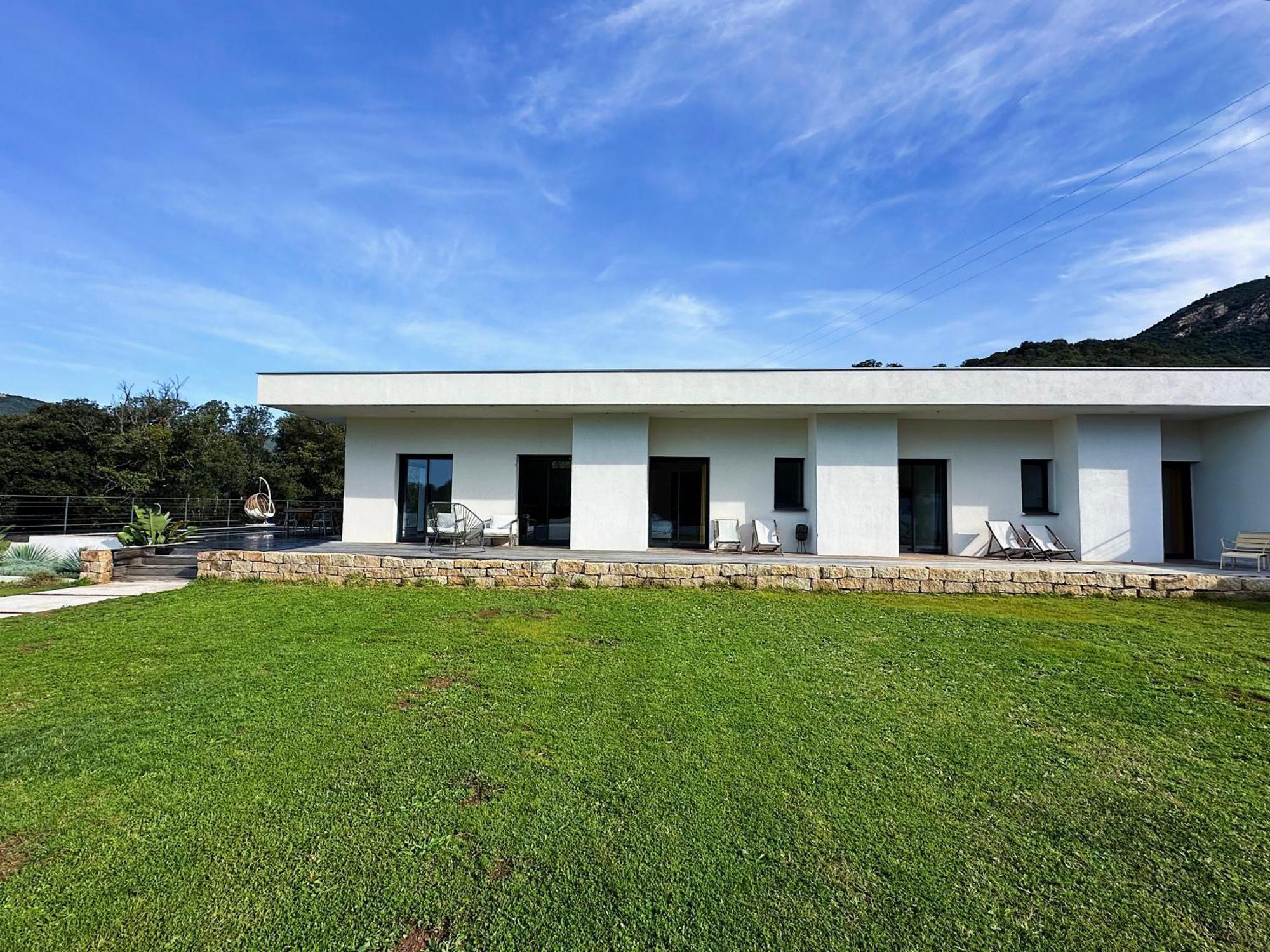 Villas De Standing Avec Magnifique Vue Mer Et Piscines Privees, Sagone 萨戈内 外观 照片